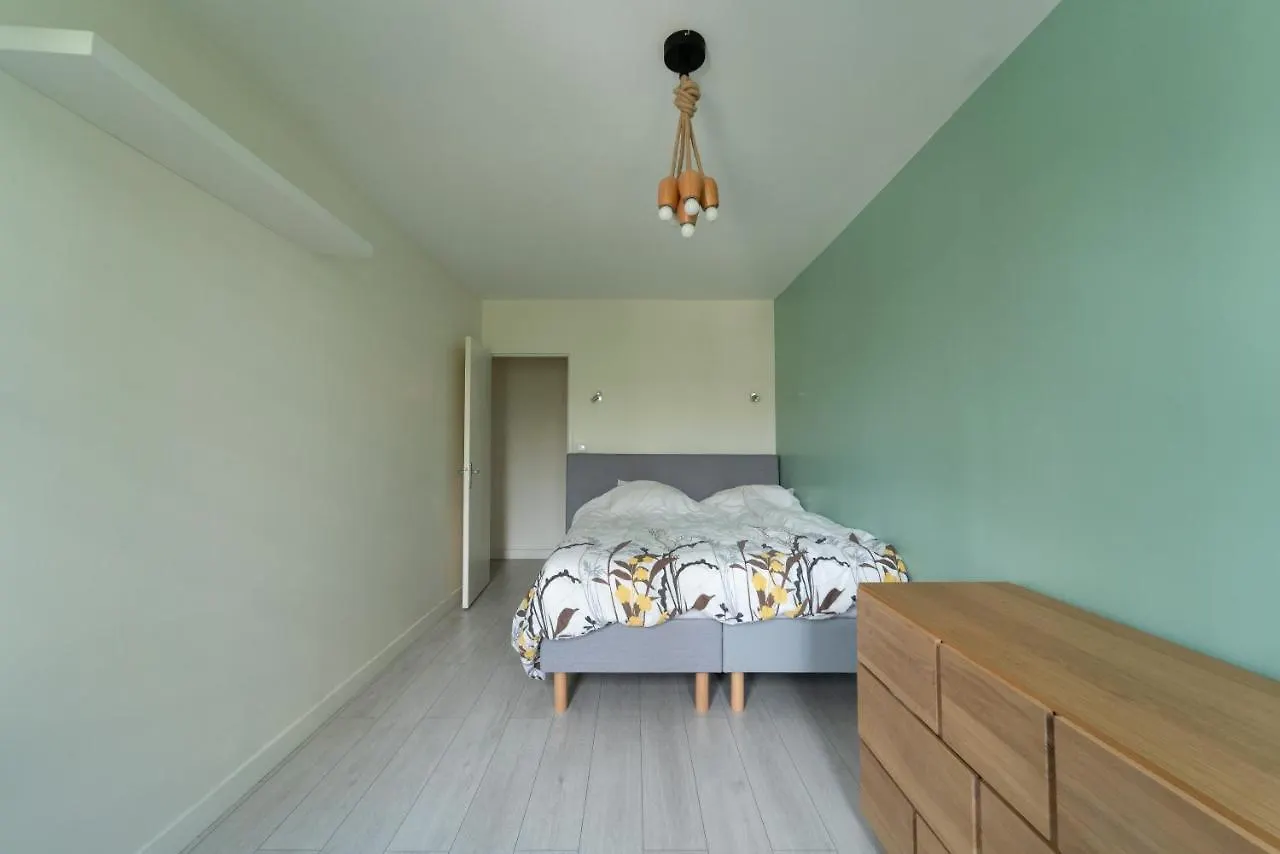 Entire Apartment Paris