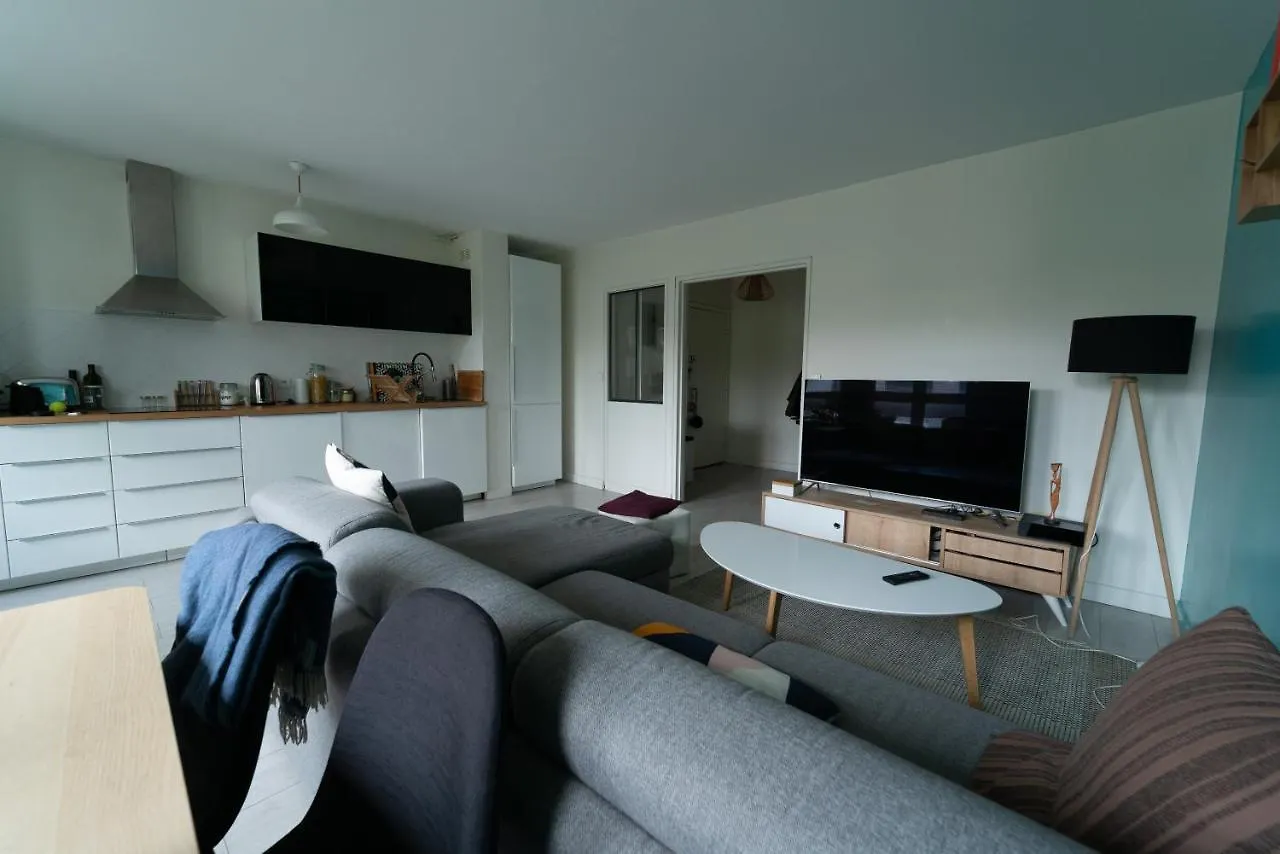 Entire Apartment Paris